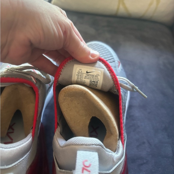 Nike Air Max 270 Gray and Red Sneakers - Picture 5 of 5